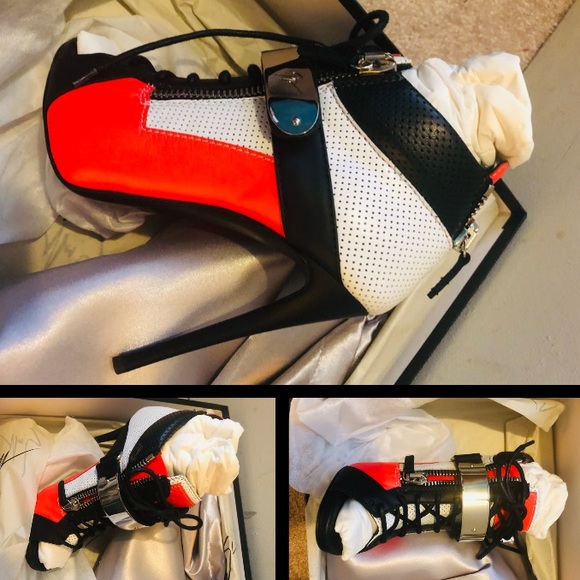 Authentic Giuseppe Bootie - Picture 2 of 5